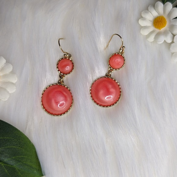 Coral Shimmer Orange Drop Earrings on Gold New - Picture 3 of 3